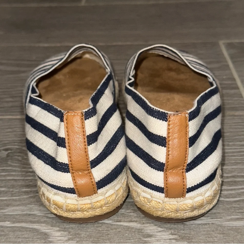 Vionic Valeri Espadrille Blue White Striped Flats Nautical Comfort Womens Size 9